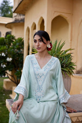 Alia kaftan set