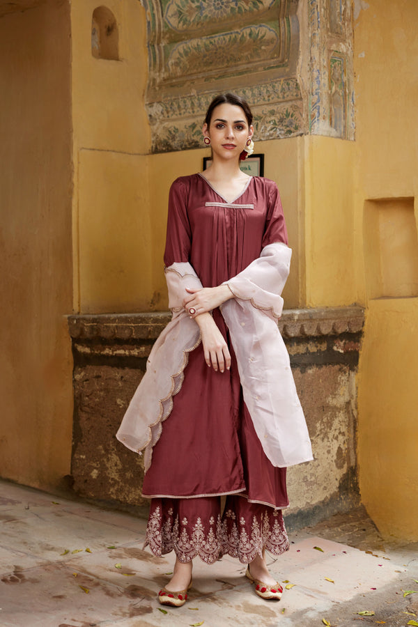 Aiza Maroon Kurta Set