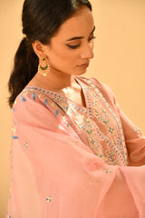 Ruhani Kurta Set